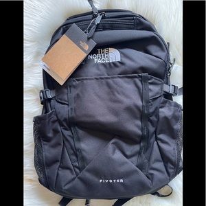 BRAND NEW North Face Book bag 📚🚌